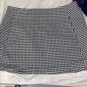 URBAN OUTFITTERS GINGHAM SKIRT